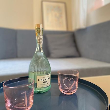 Urban Retreat I Modern Boho Apartments In Lovely Letna District - 10 Minutes From Old Town Prague Luaran gambar