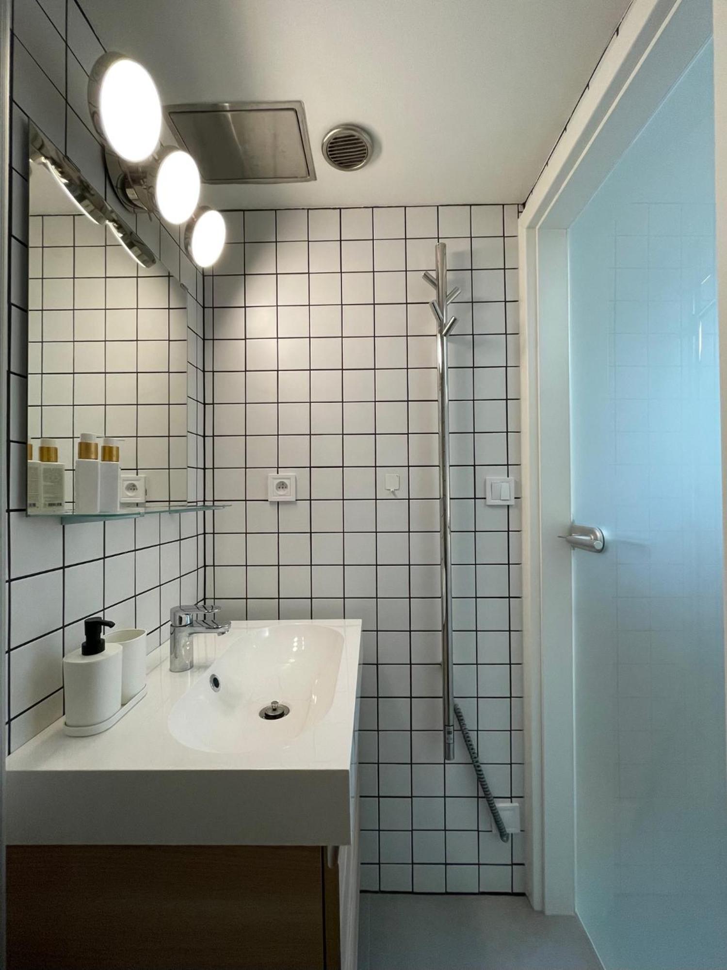 Urban Retreat I Modern Boho Apartments In Lovely Letna District - 10 Minutes From Old Town Prague Luaran gambar