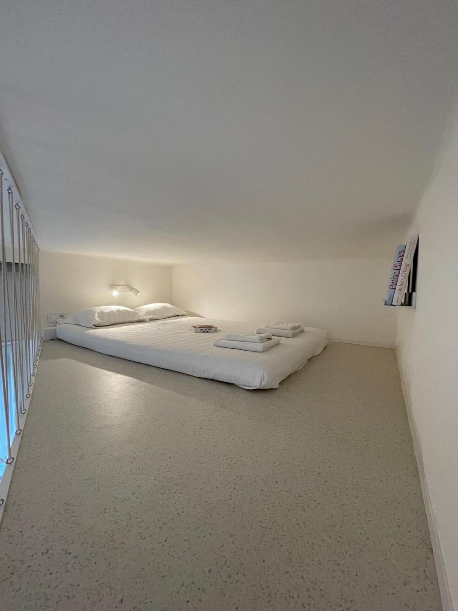 Urban Retreat I Modern Boho Apartments In Lovely Letna District - 10 Minutes From Old Town Prague Luaran gambar